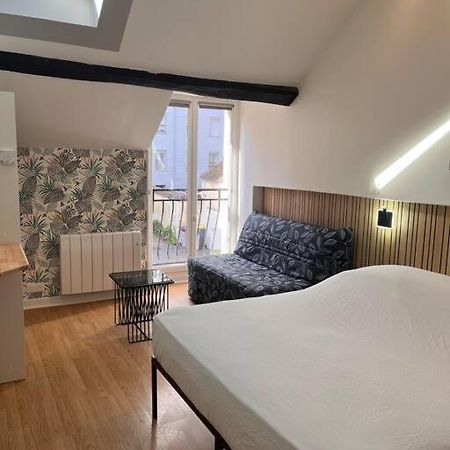 Studio Duplex Hypercentre Au Calme Avec Parking Fontainebleau Esterno foto