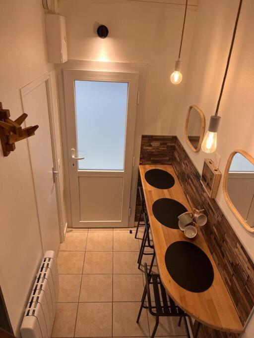 Studio Duplex Hypercentre Au Calme Avec Parking Fontainebleau Esterno foto